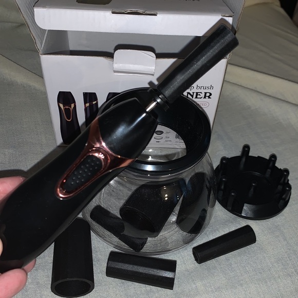 Makeup Brush Cleaner - Picture 9 of 12